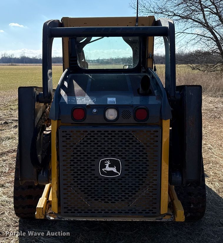image for item ES5769 2013 John Deere 323DT tracked skid steer loader