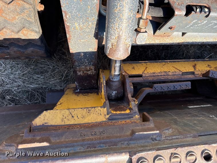 image for item ES5769 2013 John Deere 323DT tracked skid steer loader