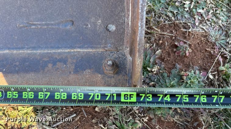 image for item ES5769 2013 John Deere 323DT tracked skid steer loader