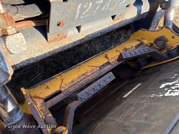 image for item ES5769 2013 John Deere 323DT tracked skid steer loader