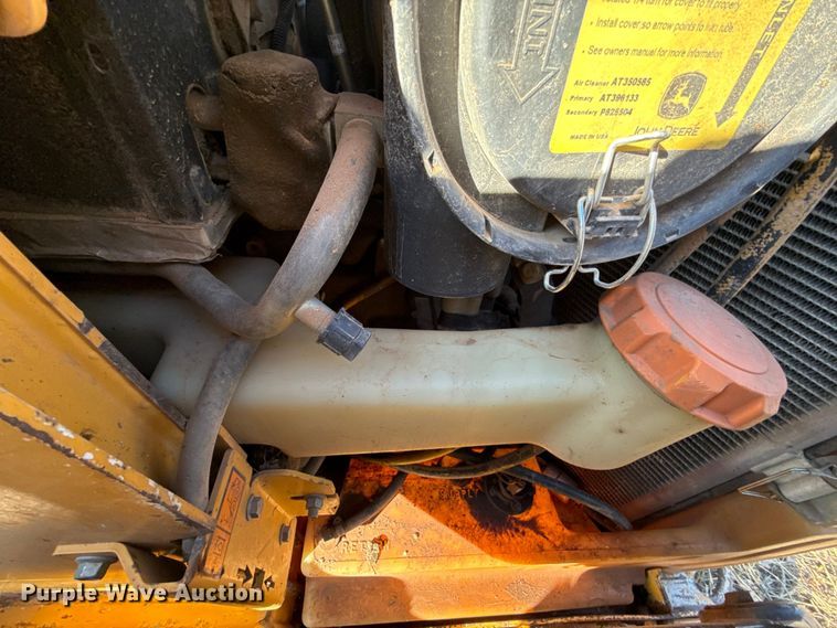 image for item ES5769 2013 John Deere 323DT tracked skid steer loader