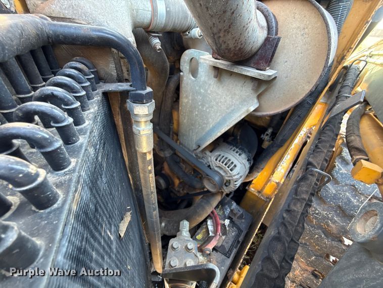 image for item ES5769 2013 John Deere 323DT tracked skid steer loader