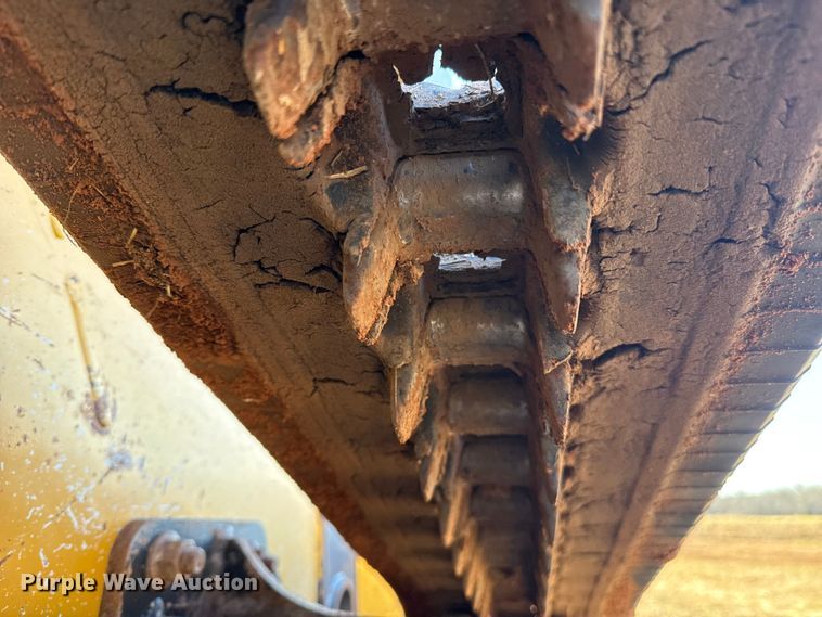 image for item ES5769 2013 John Deere 323DT tracked skid steer loader