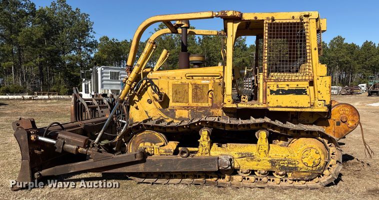 image for item ES8528 1989 Caterpillar D6D dozer