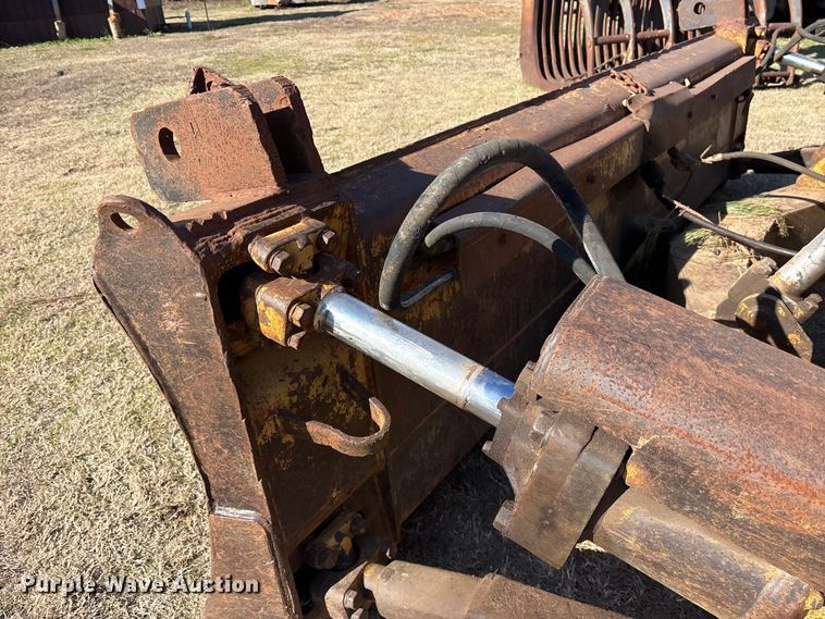 image for item ES8528 1989 Caterpillar D6D dozer