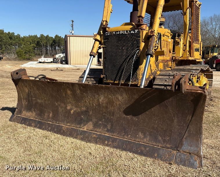 image for item ES8528 1989 Caterpillar D6D dozer