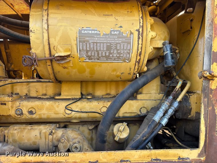 image for item ES8528 1989 Caterpillar D6D dozer