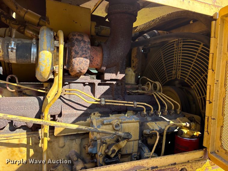 image for item ES8528 1989 Caterpillar D6D dozer