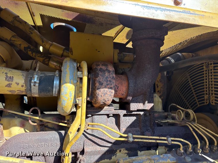 image for item ES8528 1989 Caterpillar D6D dozer