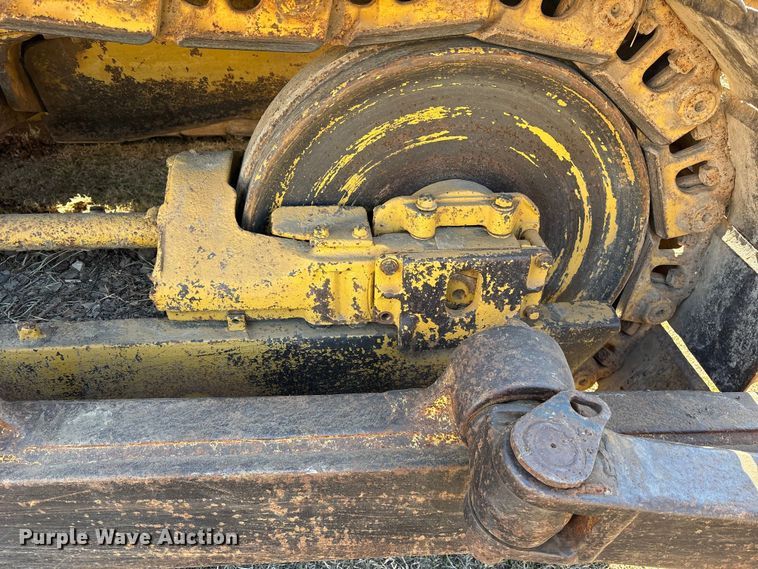 image for item ES8528 1989 Caterpillar D6D dozer