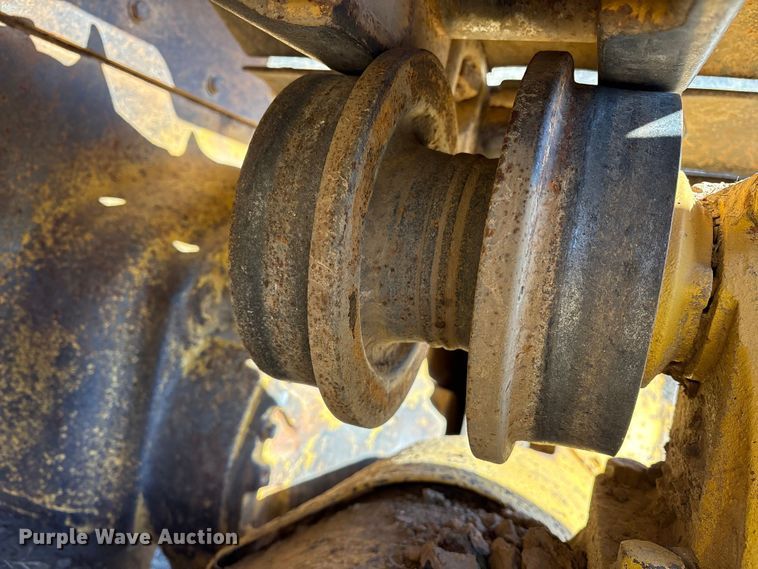 image for item ES8528 1989 Caterpillar D6D dozer