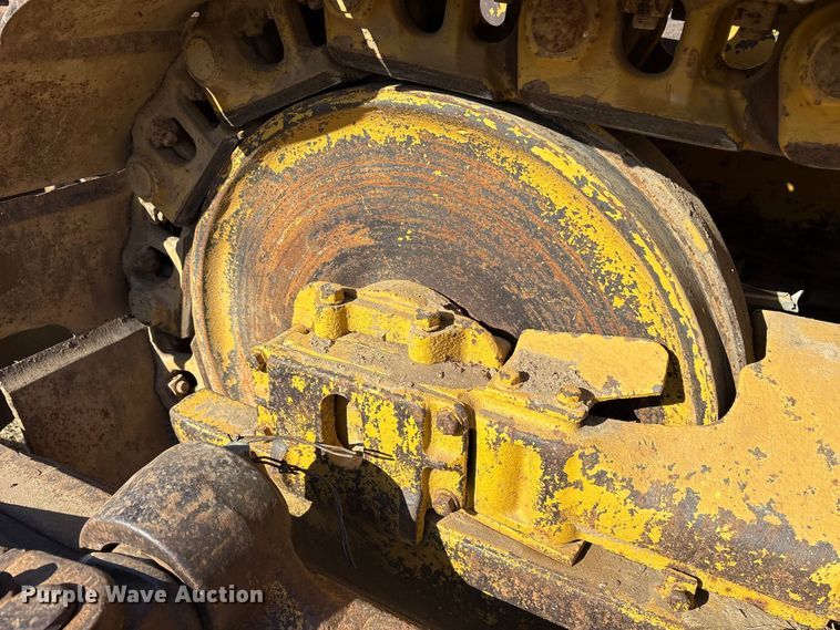 image for item ES8528 1989 Caterpillar D6D dozer