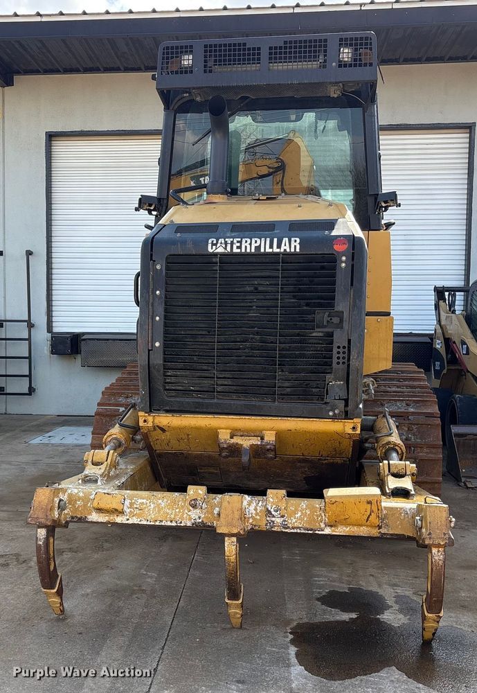 image for item ES8535 2010 Caterpillar 963D track loader