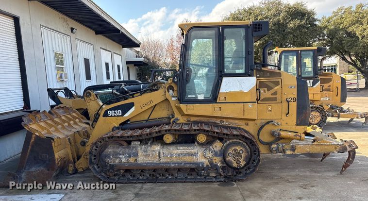 image for item ES8535 2010 Caterpillar 963D track loader