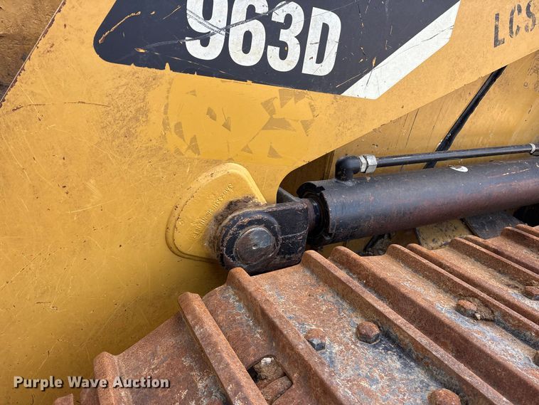 image for item ES8535 2010 Caterpillar 963D track loader