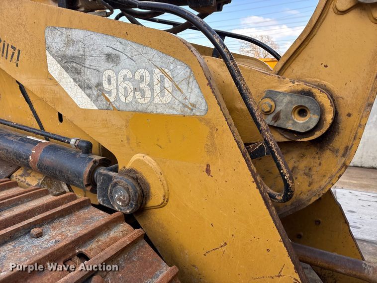 image for item ES8535 2010 Caterpillar 963D track loader