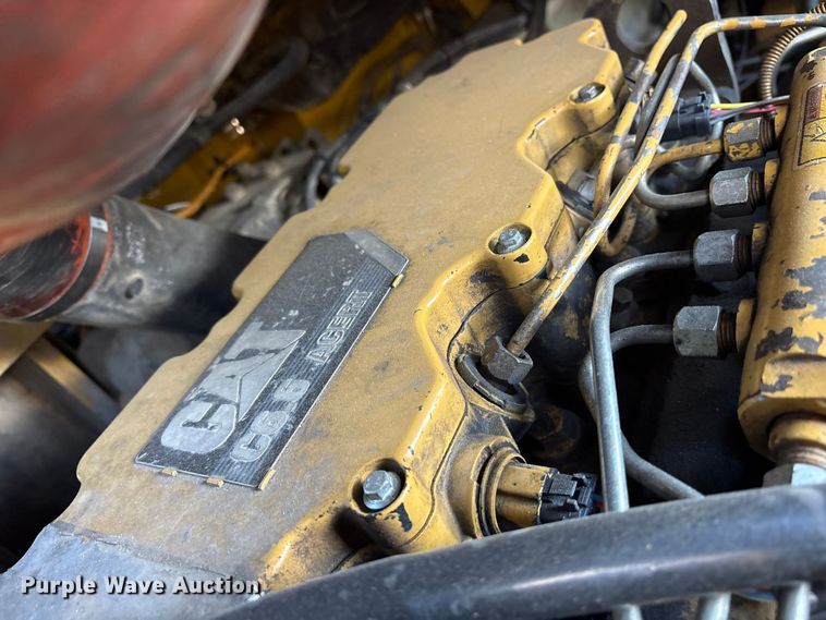 image for item ES8535 2010 Caterpillar 963D track loader