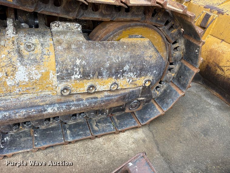 image for item ES8535 2010 Caterpillar 963D track loader