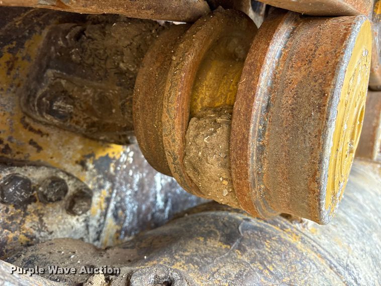 image for item ES8535 2010 Caterpillar 963D track loader