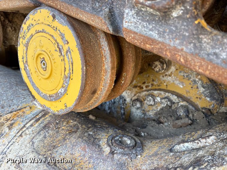 image for item ES8535 2010 Caterpillar 963D track loader