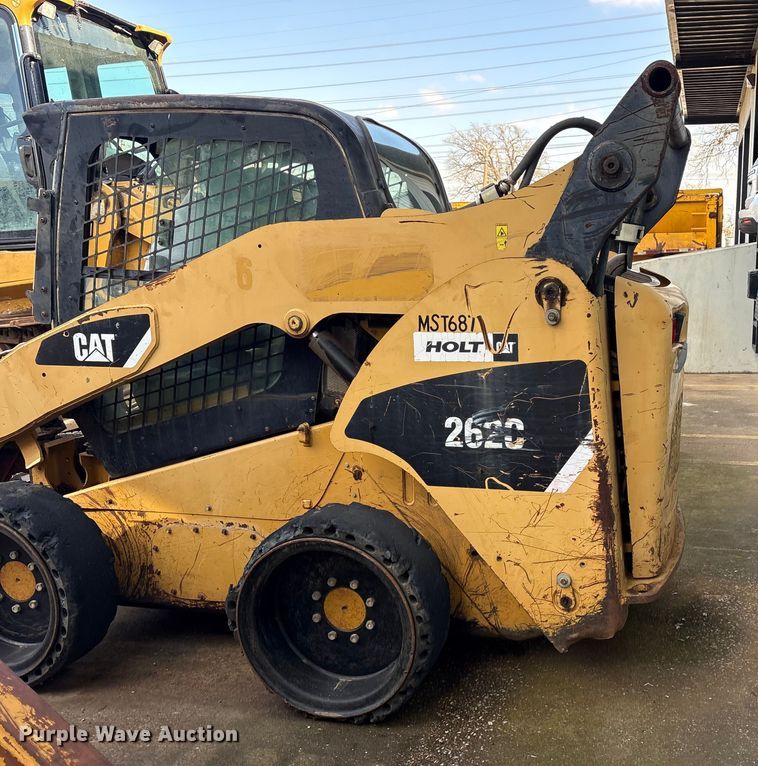 image for item ES8536 2007 Caterpillar 262C skid steer loader