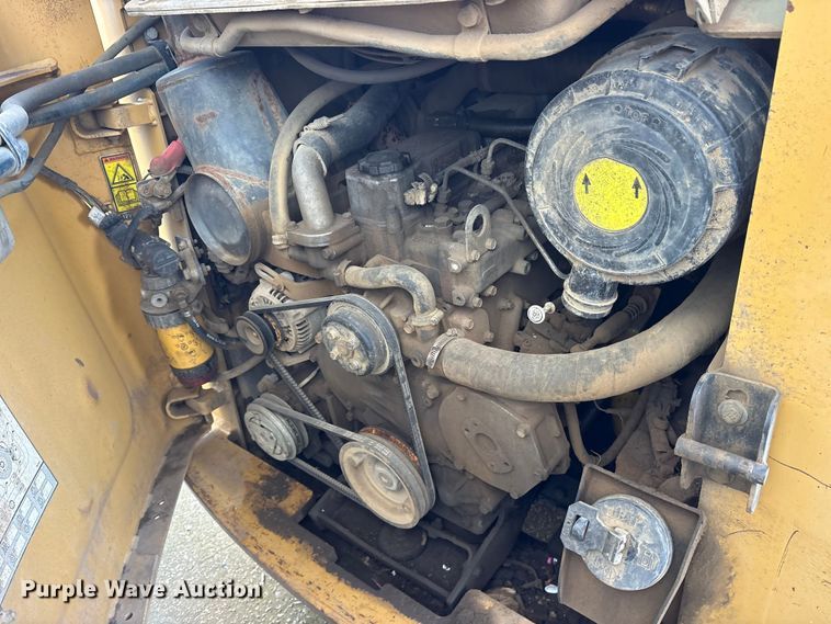 image for item ES8536 2007 Caterpillar 262C skid steer loader