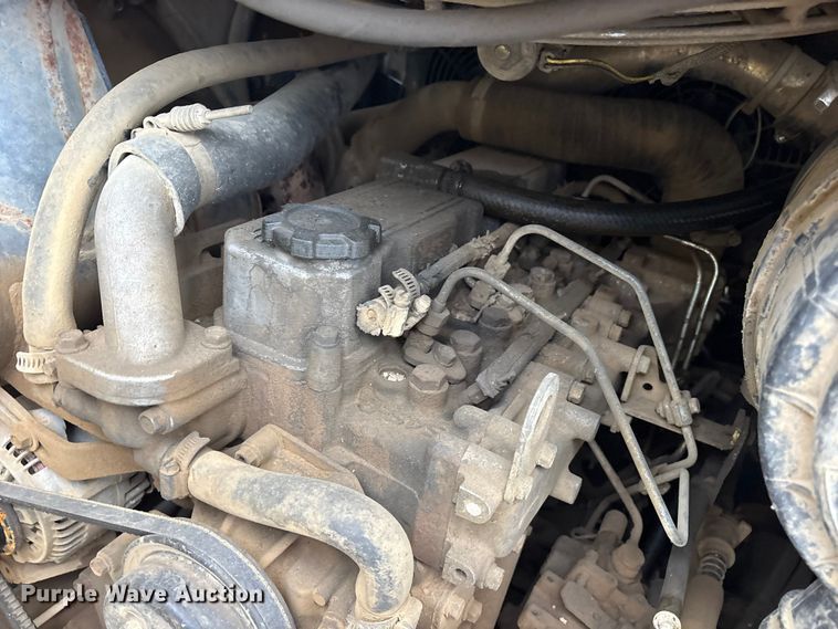 image for item ES8536 2007 Caterpillar 262C skid steer loader