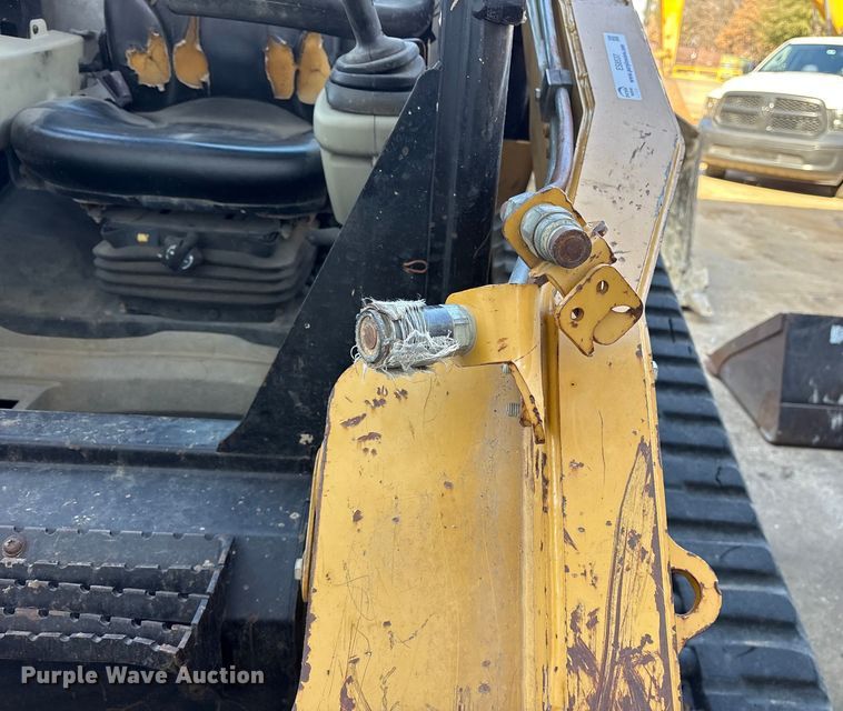 image for item ES8537 2012 Caterpillar 289C tracked skid steer loader