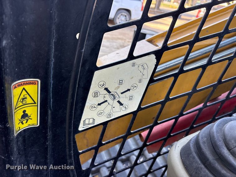 image for item ES8537 2012 Caterpillar 289C tracked skid steer loader