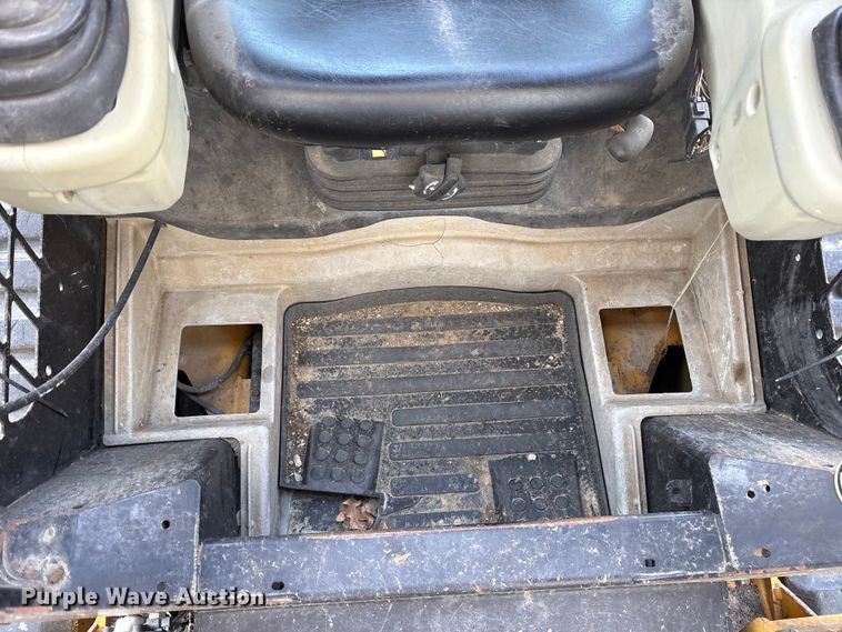 image for item ES8537 2012 Caterpillar 289C tracked skid steer loader