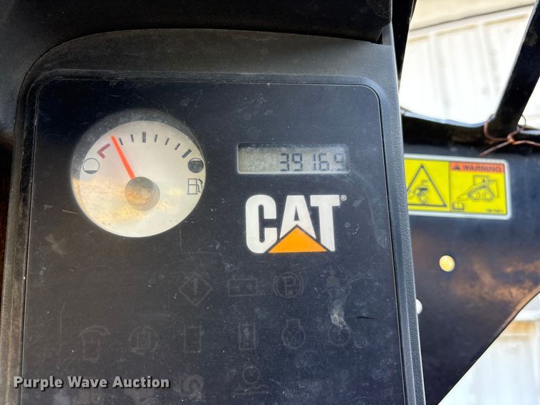 image for item ES8537 2012 Caterpillar 289C tracked skid steer loader