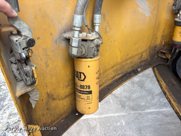 image for item ES8537 2012 Caterpillar 289C tracked skid steer loader