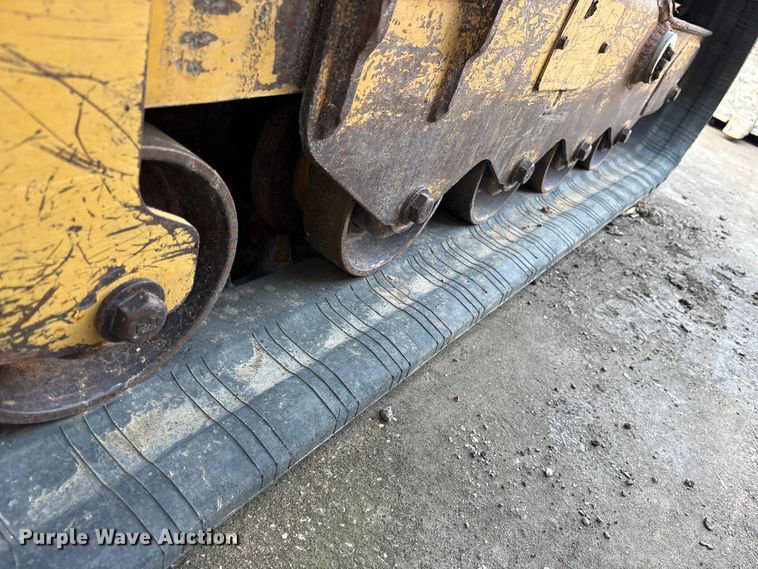 image for item ES8537 2012 Caterpillar 289C tracked skid steer loader