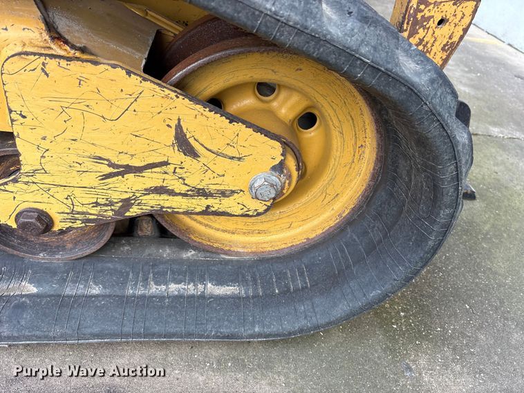 image for item ES8537 2012 Caterpillar 289C tracked skid steer loader