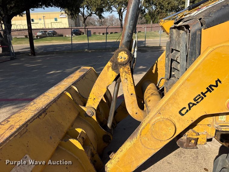 image for item ES8538 2008 Caterpillar 414E landscape tractor