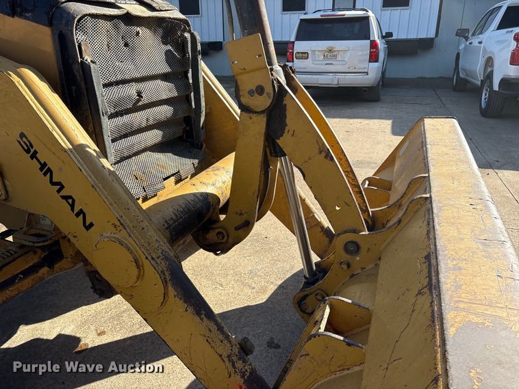 image for item ES8538 2008 Caterpillar 414E landscape tractor