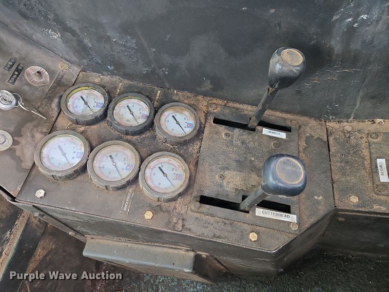 image for item ET1117 VMI INC. 615 dredge