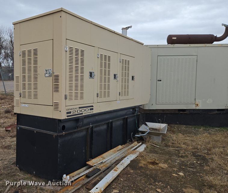 image for item ET1163 2004 Generac Series 380526010 generator