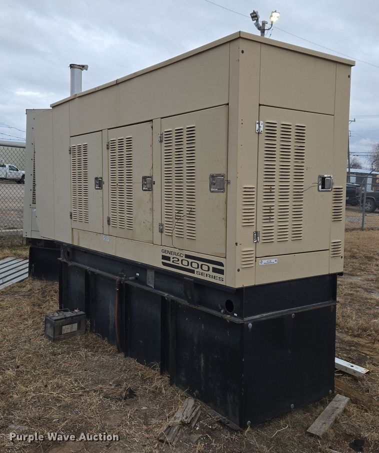 image for item ET1163 2004 Generac Series 380526010 generator