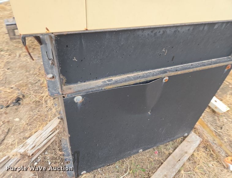 image for item ET1163 2004 Generac Series 380526010 generator