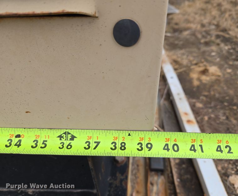 image for item ET1163 2004 Generac Series 380526010 generator