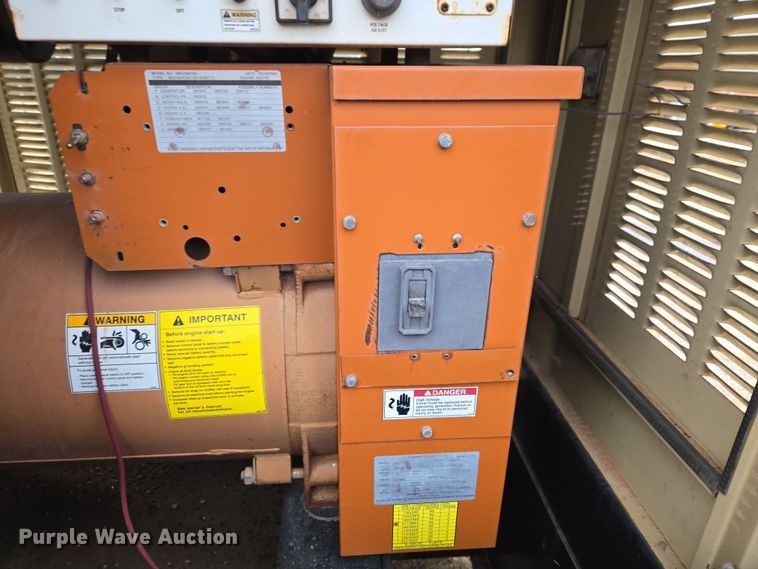 image for item ET1163 2004 Generac Series 380526010 generator