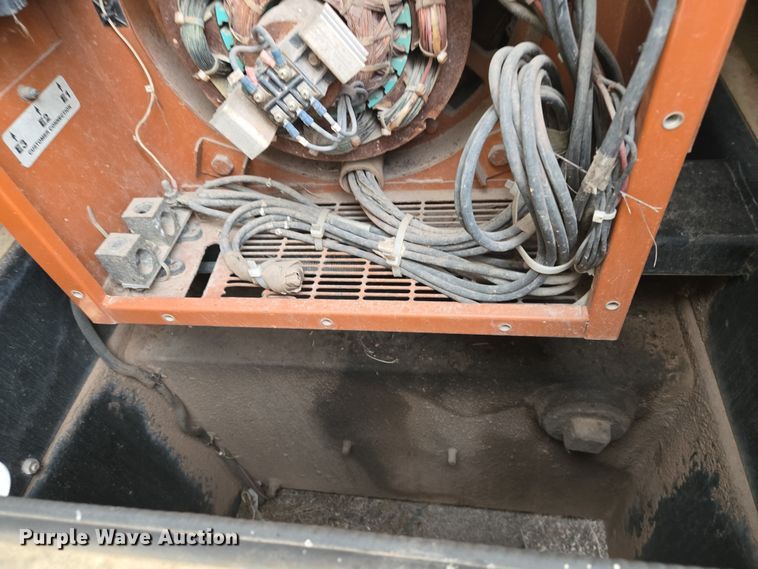 image for item ET1163 2004 Generac Series 380526010 generator