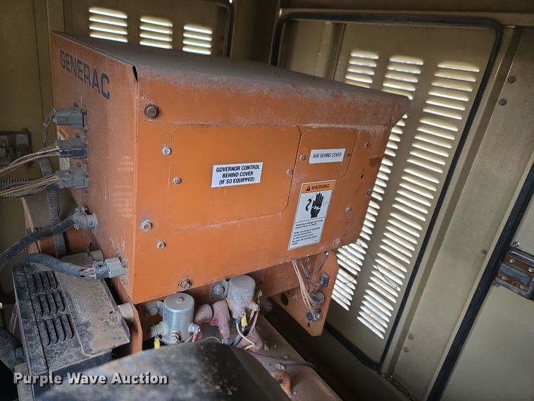 image for item ET1163 2004 Generac Series 380526010 generator
