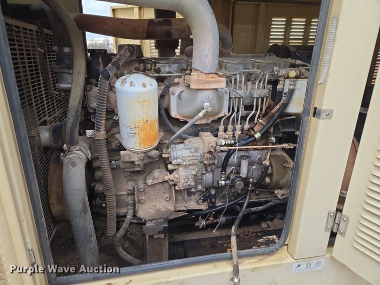 image for item ET1163 2004 Generac Series 380526010 generator