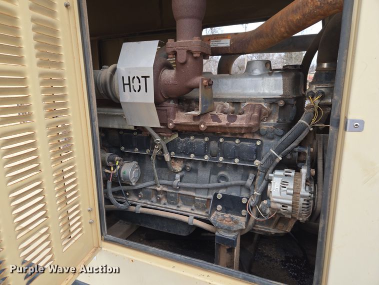 image for item ET1163 2004 Generac Series 380526010 generator