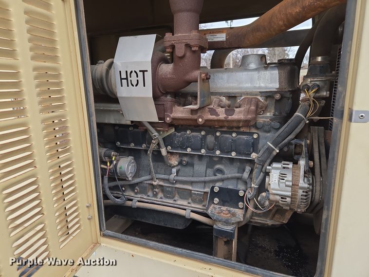 image for item ET1163 2004 Generac Series 380526010 generator