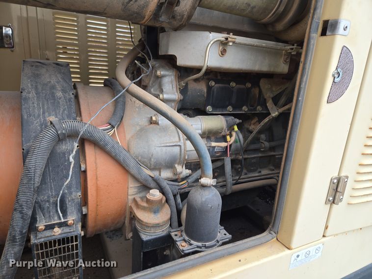 image for item ET1163 2004 Generac Series 380526010 generator