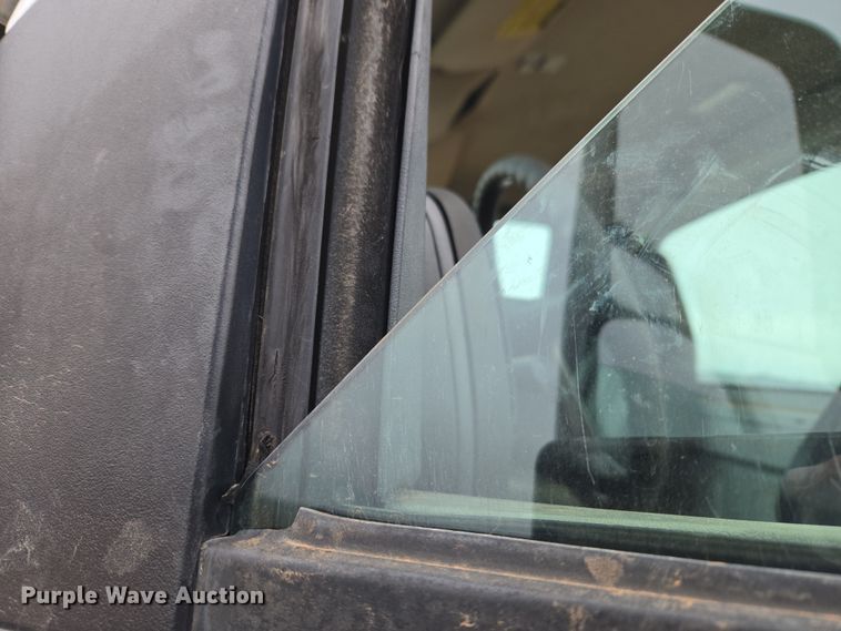 image for item ET1175 2009 Chevrolet C8C truck cab and chassis