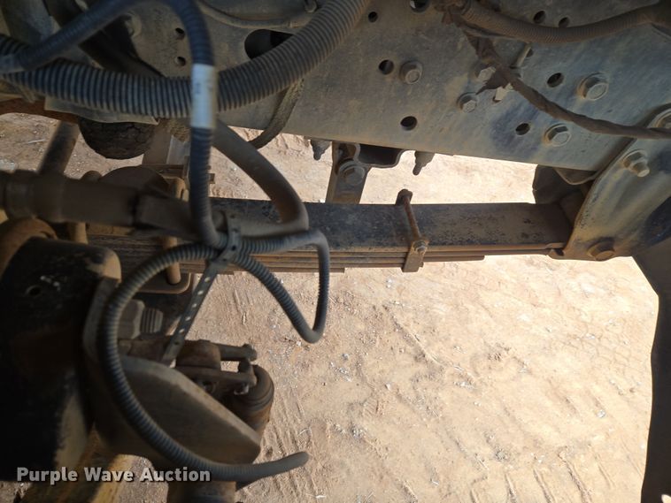 image for item ET1175 2009 Chevrolet C8C truck cab and chassis